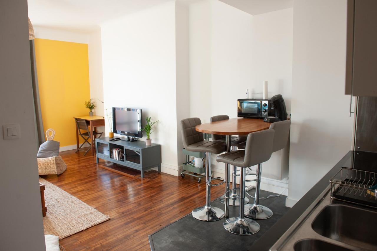 Appartement Spacieux Avec Balcon Et Parking Breszt Kültér fotó