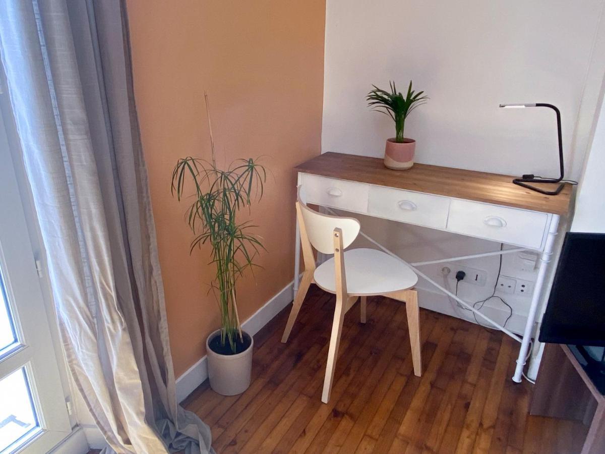 Appartement Spacieux Avec Balcon Et Parking Breszt Kültér fotó