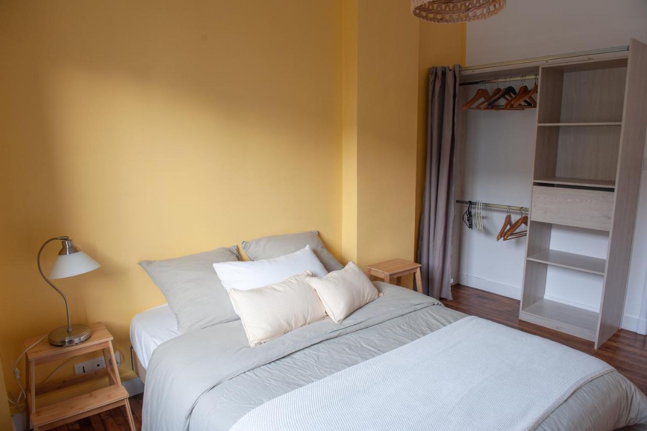 Appartement Spacieux Avec Balcon Et Parking Breszt Kültér fotó